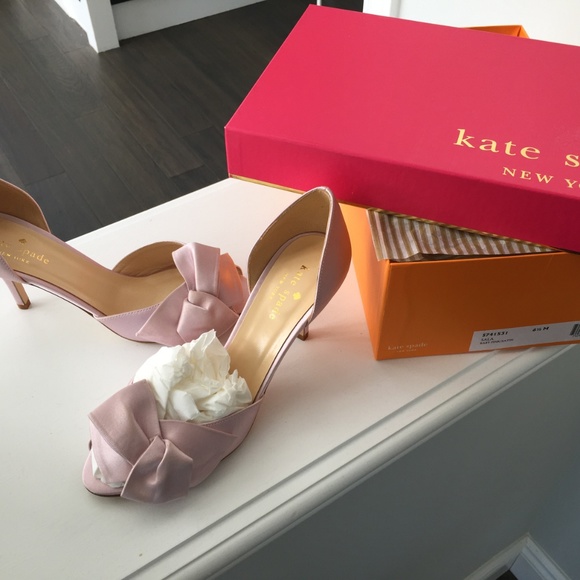 New Kate Spade Pink Satin Sala Heels Size 6.5 - Picture 2 of 7